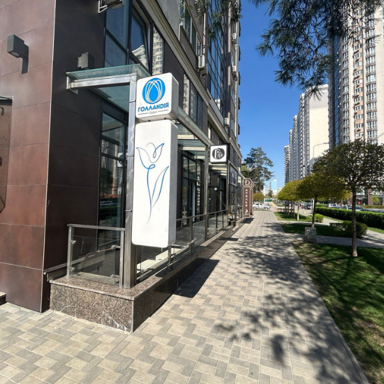Скляні навіси з каркасом із нержавіючій сталі-9